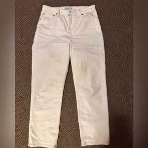 Abercrombie & fitch white jeans!
